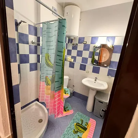 Sag Apartment's アパート